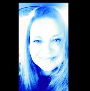 Meet your Posher, Kara